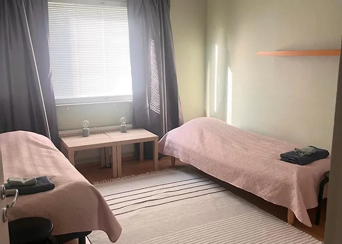 Premium Arctic Retreat - With Easy Santa Village Access By Bus